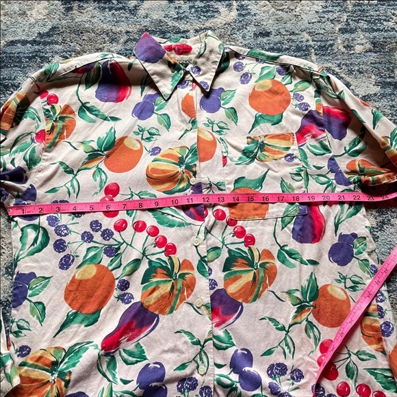 SOLD Vintage Bushwacker Button Down Blouse with - Picture 6 of 6